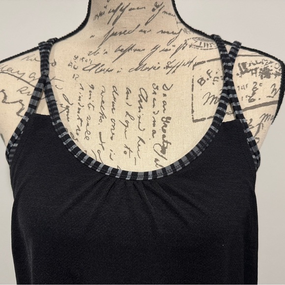 Athleta Cobra Dot Invigorate Tank Top Black Gray stripe Size Large - Picture 2 of 8